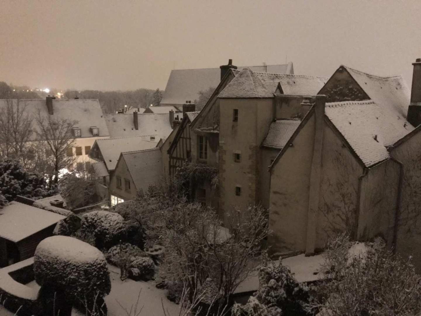 T3 De 55M2 Au Centre De Chartres Avec Parking 아파트 외부 사진